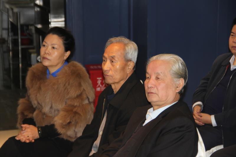 “喜迎十九大” 陜西省東方紅書畫研究院書畫展在西安市高陵區開展