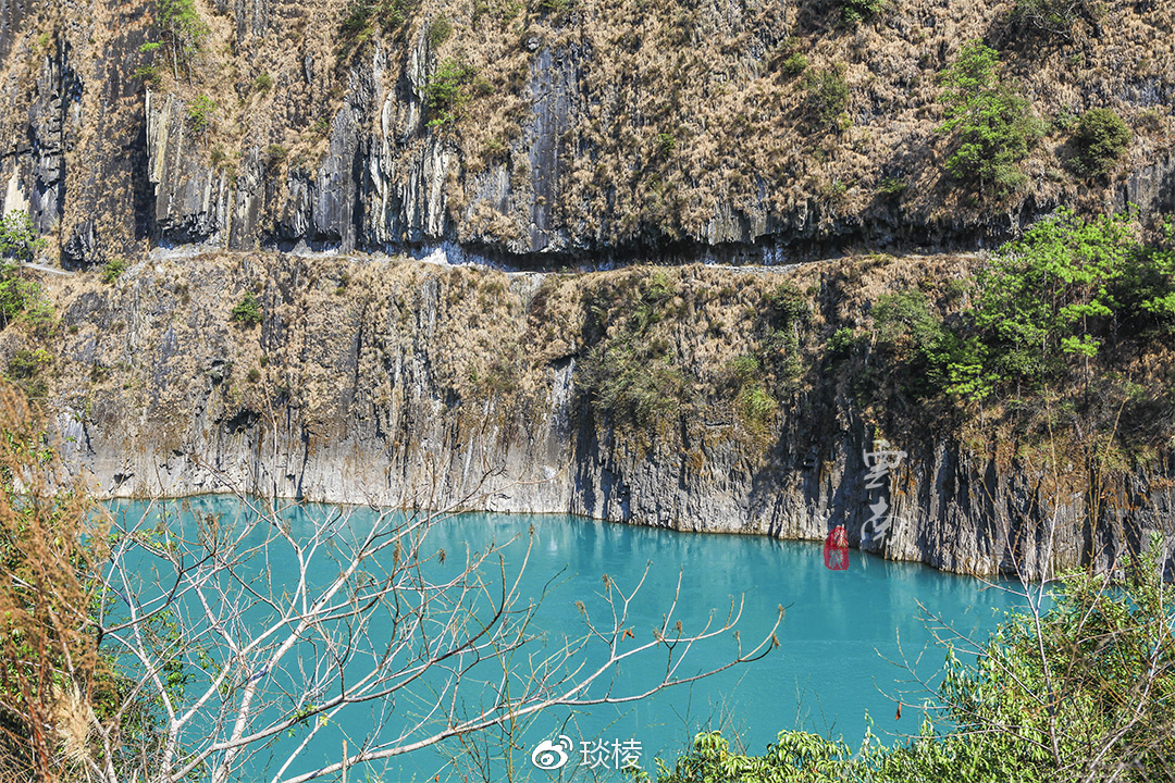 在水一方的不止有伊人,還有這個(gè)茶馬古道上的“怒江小瑞士”