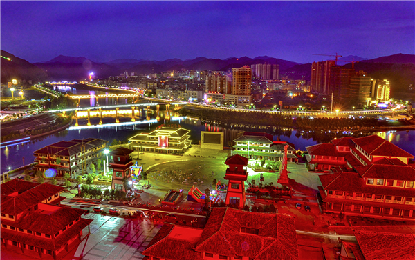 魅力新城夜景（攝影：石濡華）